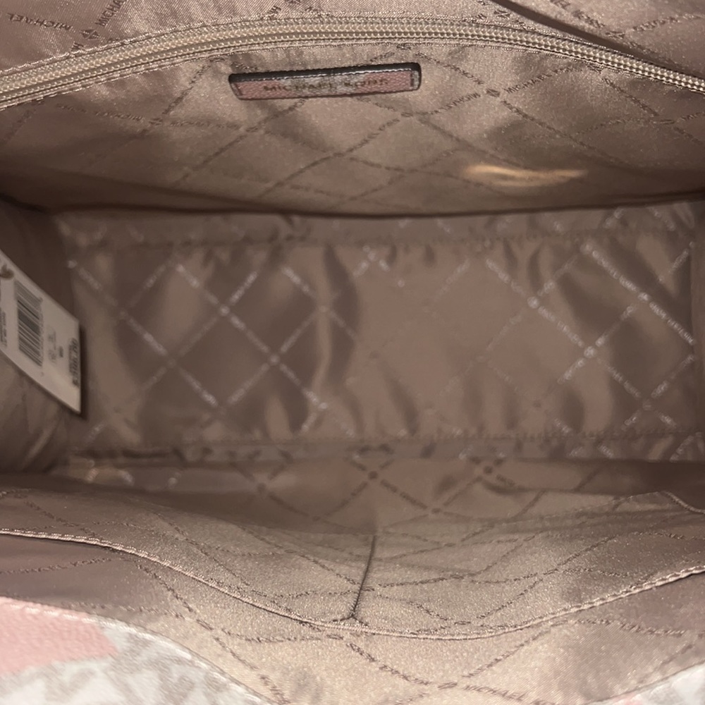 Michael Kors Tote - Picture 6 of 7